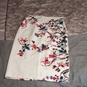 Zara woman pencil ✏️ skirt XL